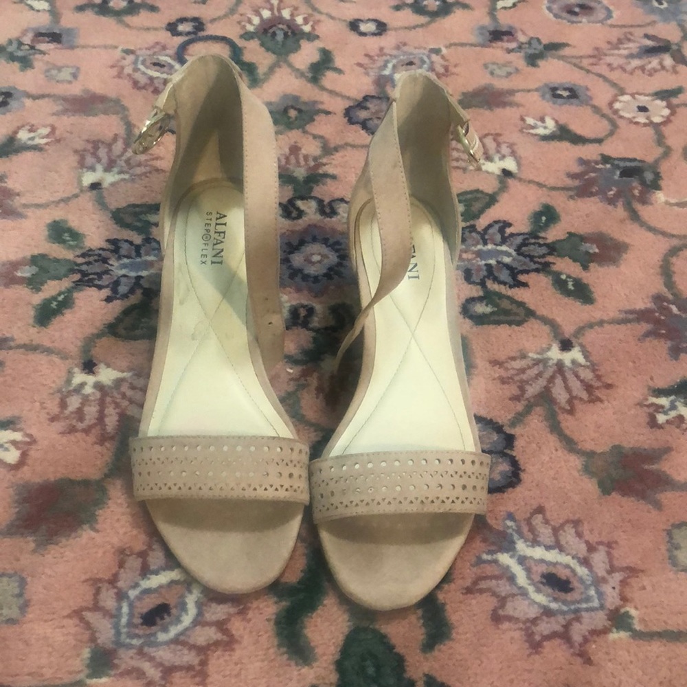 Nude heels